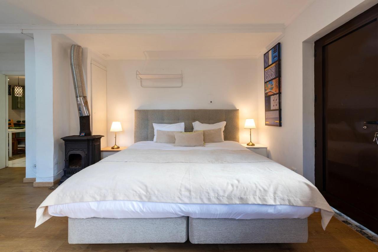 Joivy Inviting Accommodations In บีลาโนวาเดกายา ภายนอก รูปภาพ